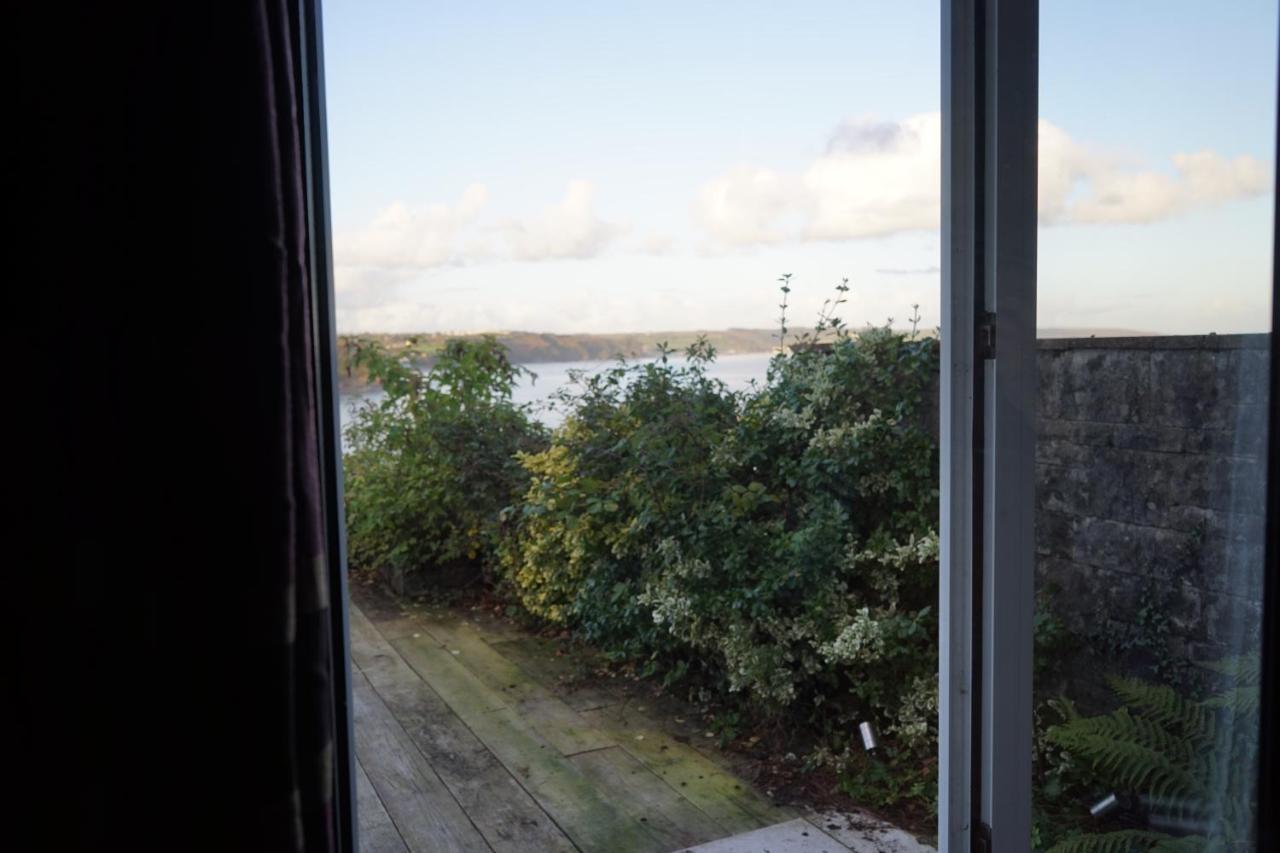 Beach House With Sea Views Over Saundersfoot Bay Exteriör bild