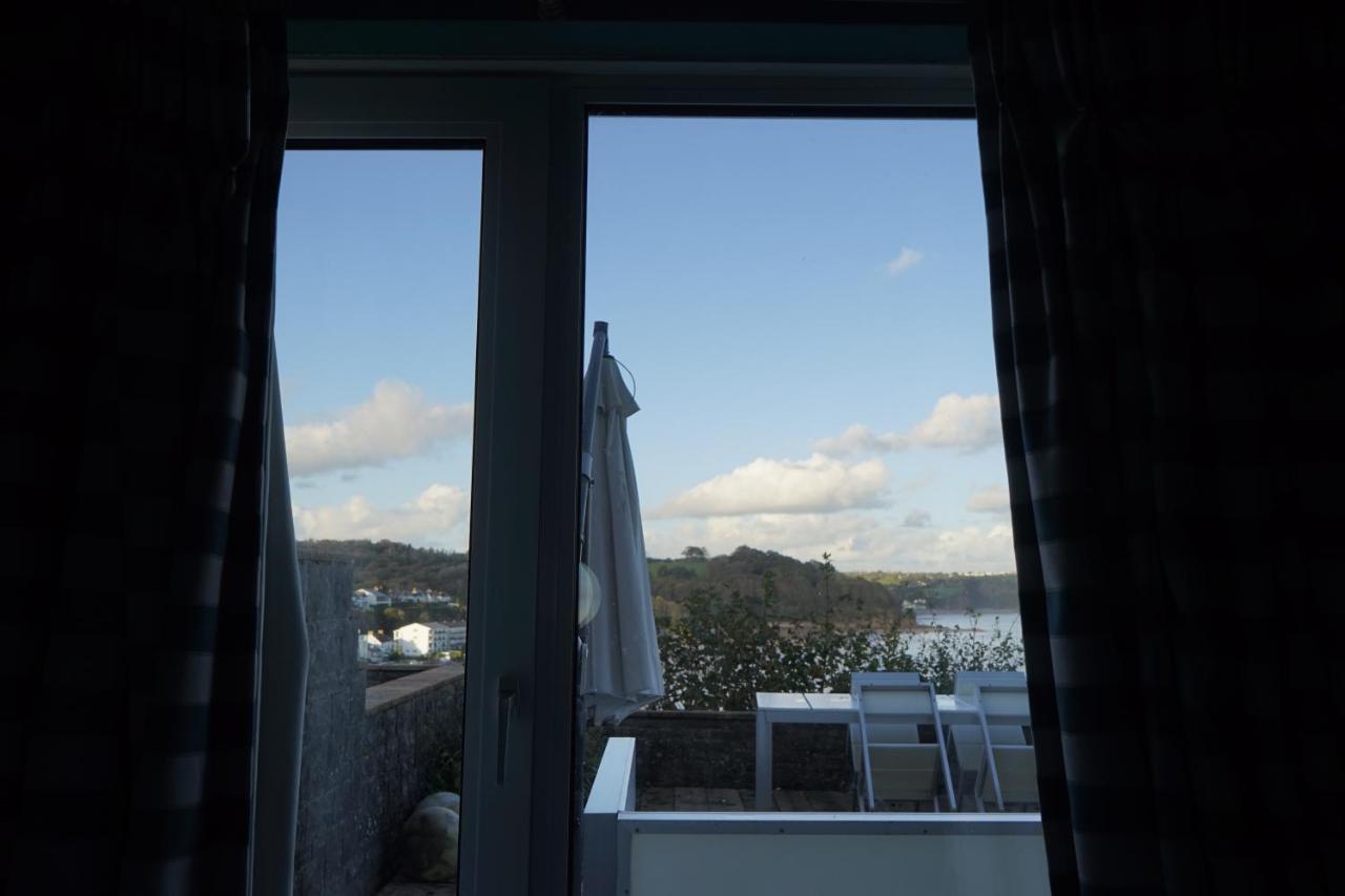 Beach House With Sea Views Over Saundersfoot Bay Exteriör bild