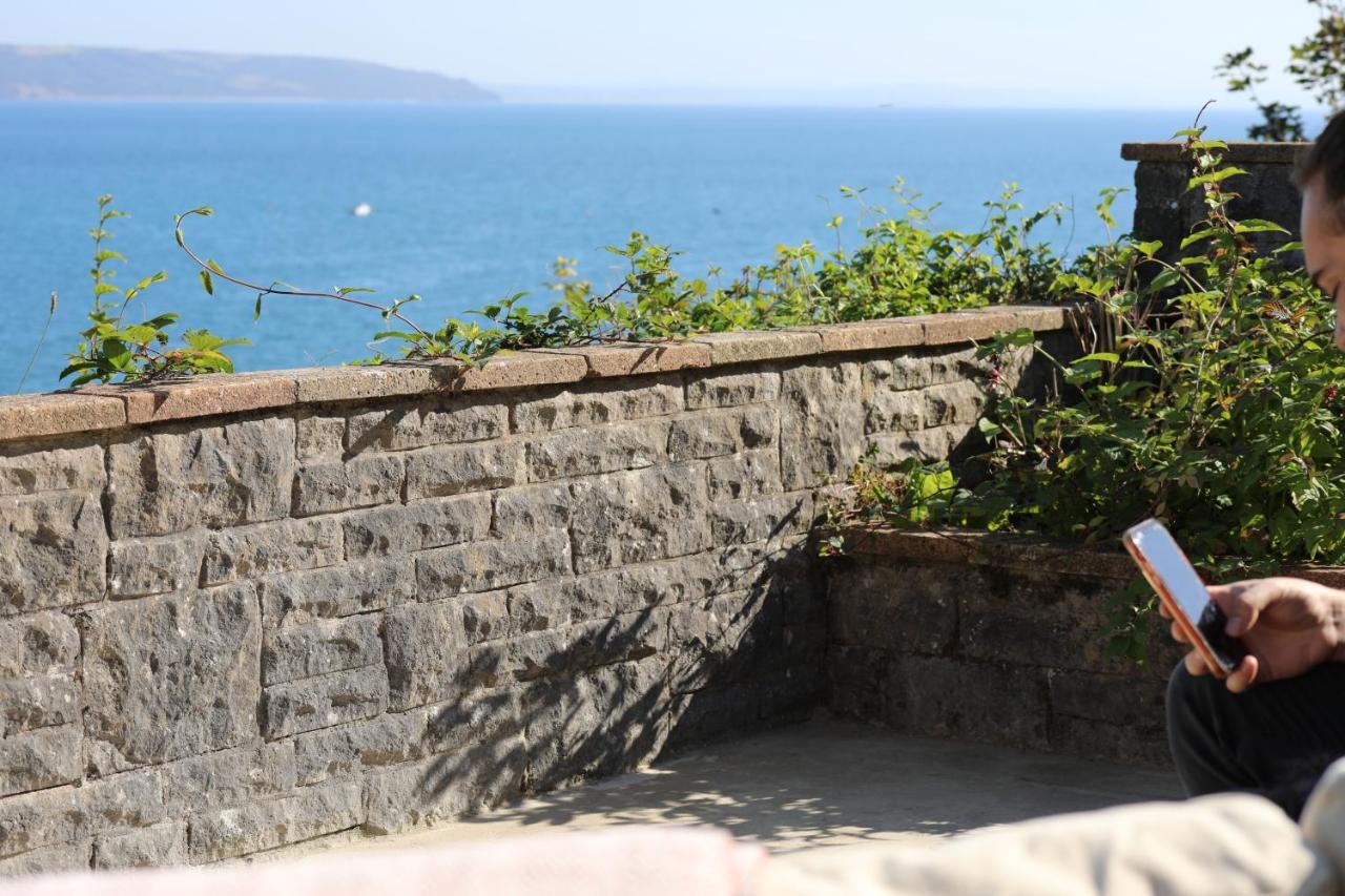Beach House With Sea Views Over Saundersfoot Bay Exteriör bild